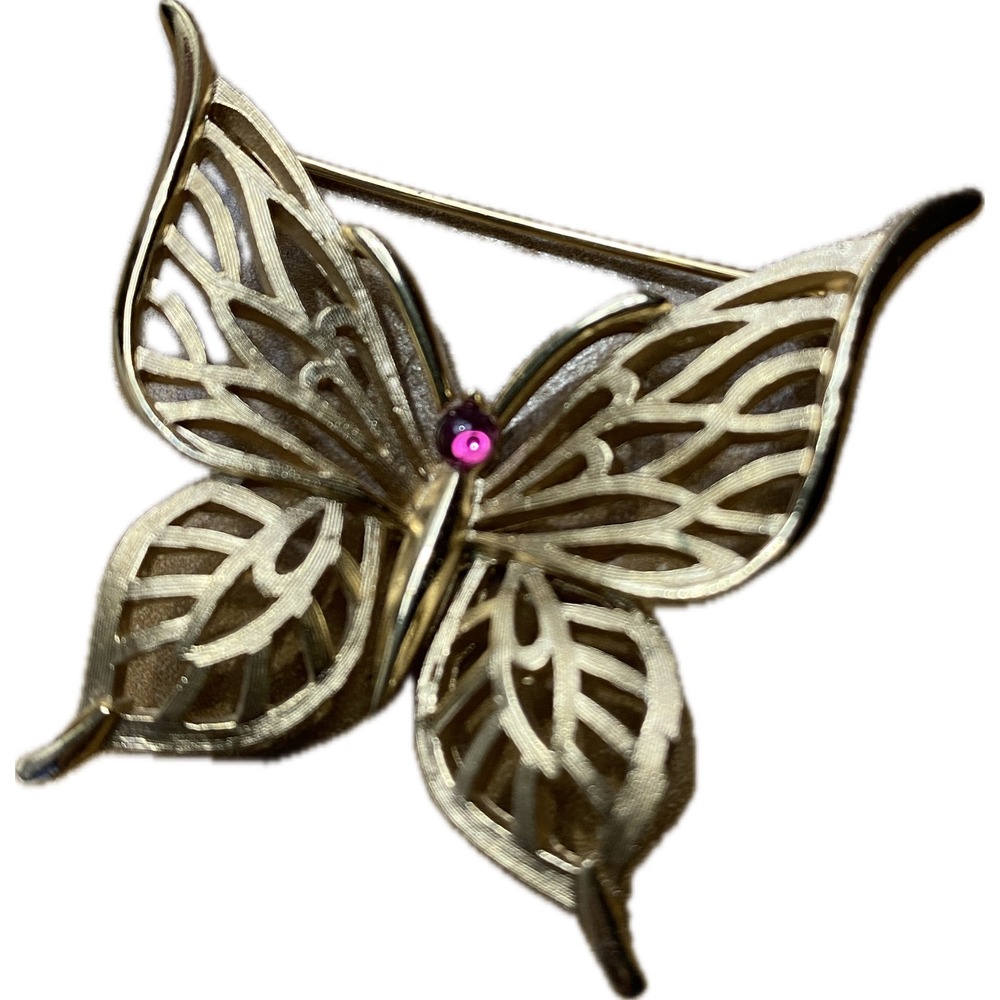 Vintage Trifari Gold Tone Butterfly Brooch Pink Rhinestone Filigree exquisite